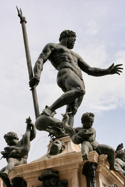 Neptune atop his eponymous foundation