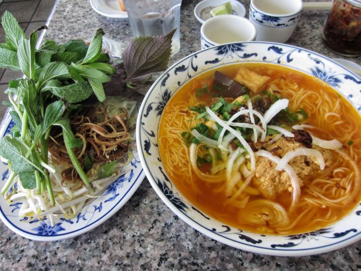 Bun rieu