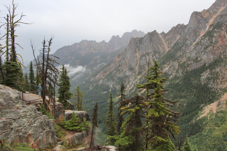 Kangaroo Ridge from Washington Pass Overlook