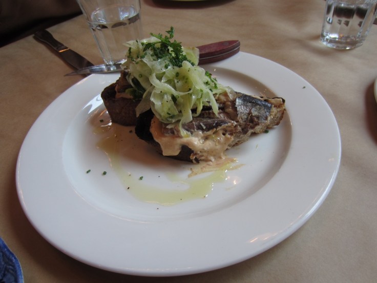 Matiz sardines on toast with curried tomato pasted & shaved fennel