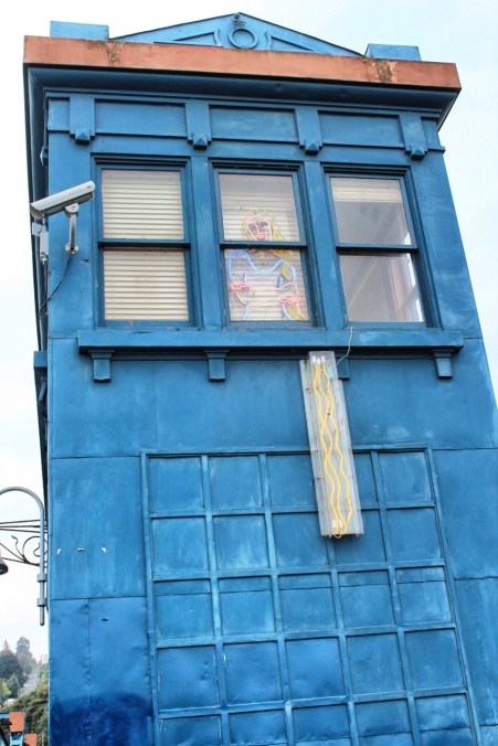 Rapunzel neon sculpture