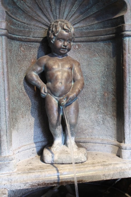 "Episserating" fountain in Brouwer's