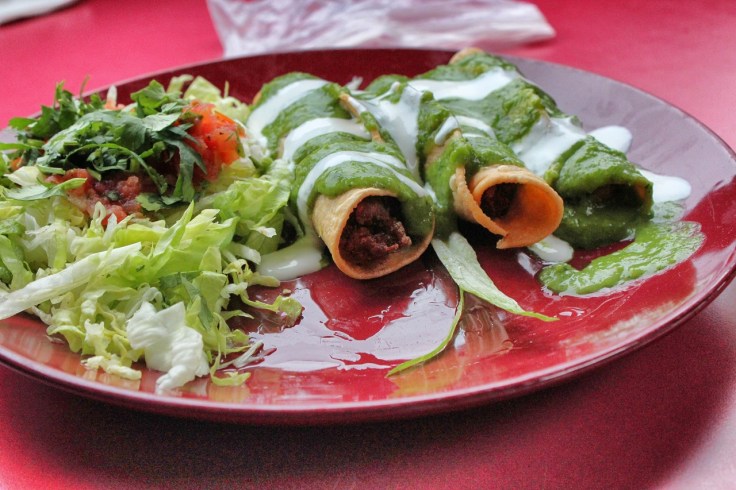 Taquitos dorados (carnitas filling)