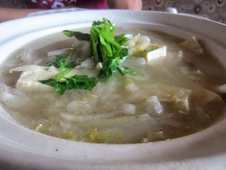 Pickled Napa, Pork Belly and Frozen Tofu Stewed in Clay Pot