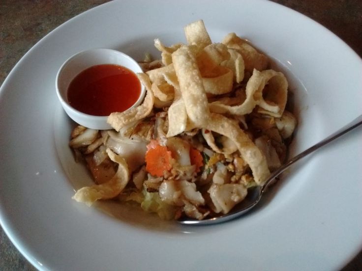 Sriracha Ruam Mit Noodles