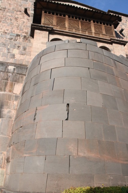 Curved wall, Qoriquancha, Cusco